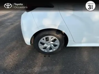 Photo 9 Toyota Yaris  70 VVT-i Dynamic 5p MY22