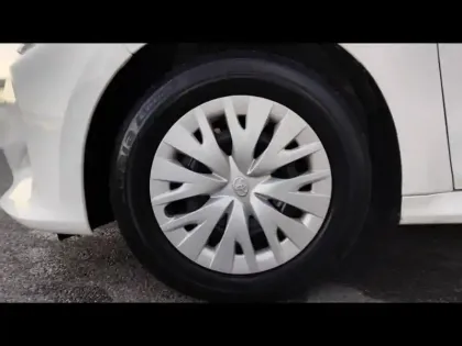Photo 8 Toyota Yaris  116h Dynamic Business 5p + Programme Beyond Zero Academy MY22