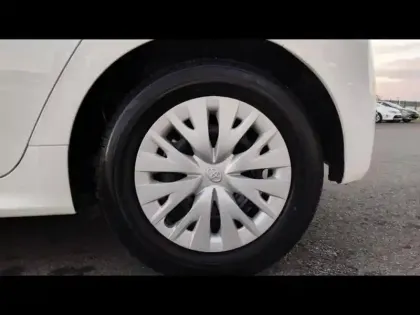 Photo 9 Toyota Yaris  116h Dynamic Business 5p + Programme Beyond Zero Academy MY22