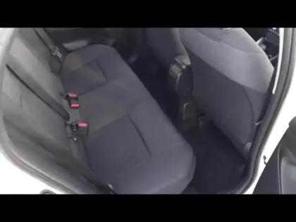 Photo 14 Toyota Yaris  116h Dynamic Business 5p + Programme Beyond Zero Academy MY22