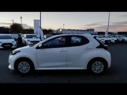 Photo 5 Toyota Yaris  116h Dynamic Business 5p + Programme Beyond Zero Academy MY22