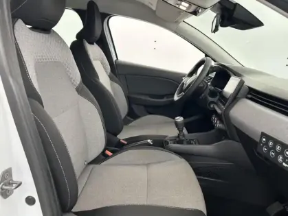 Photo 13 Renault Clio Blue dCi 100 Evolution 5p