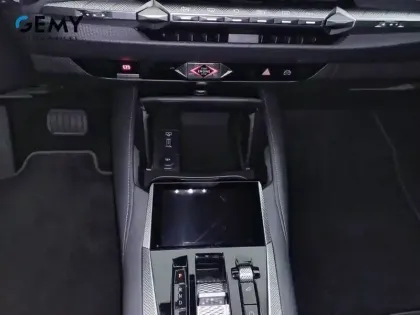 Photo 13 DS DS 4  Hybride E-Tense 225 EAT8