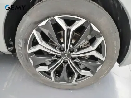 Photo 10 DS DS 4  Hybride E-Tense 225 EAT8