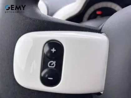 Photo 17 Renault Twingo  III E-Tech