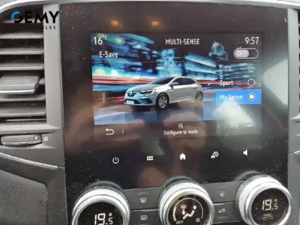 Photo 17 Renault Megane  IV Berline E-TECH Hybride rechargeable 160