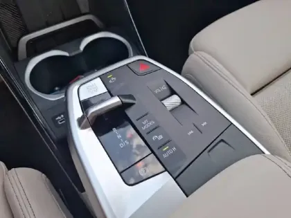 Photo 11 BMW X1  sDrive 18i 136ch DKG7