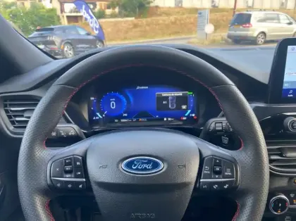 Photo 6 Ford Kuga 2.5 Duratec 190ch FHEV E85 ST-Line X BVA