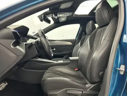 Photo 8 Peugeot 408 PHEV 180 e-EAT8 GT 5p