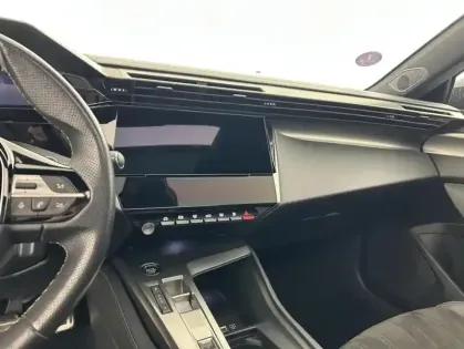 Photo 11 Peugeot 408 PHEV 180 e-EAT8 GT 5p