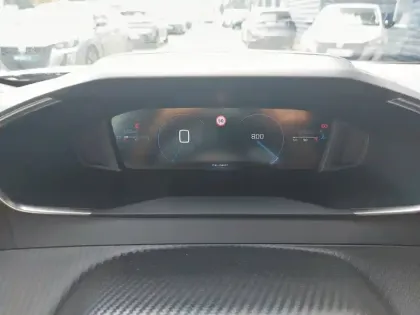 Photo 9 Peugeot 2008  PureTech 100 S&S BVM6