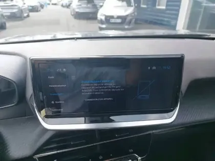Photo 18 Peugeot 2008  PureTech 100 S&S BVM6