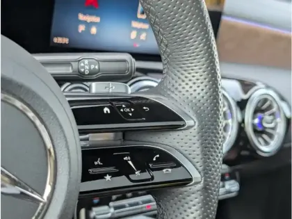 Photo 13 Mercedes CLA 250 e