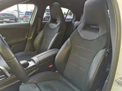 Photo 12 Mercedes Classe A 180 d AMG Line 8G-DCT 116 ch 