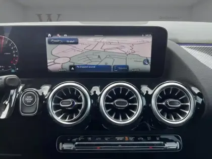 Photo 17 Mercedes GLA 250 e Hybrid EQ AMG Line