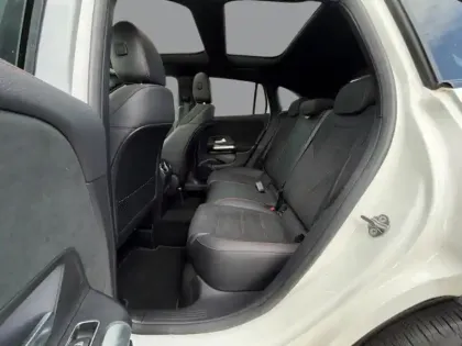 Photo 16 Mercedes GLA 250 e AMG Line