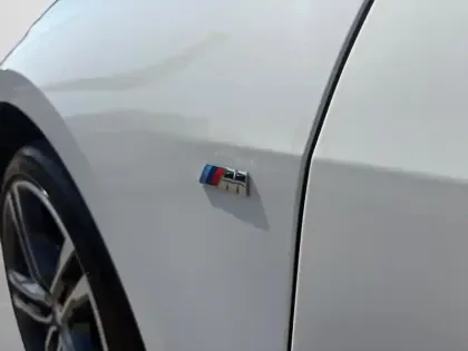 Photo 19 BMW Serie 1 118 i M Sport