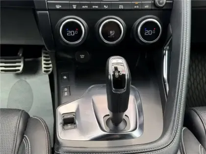Photo 12 Jaguar E-Pace 2.0 D - 150 CH AWD BVA