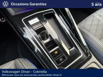 Photo 12 Volkswagen Golf  2.0 TDI 150ch R-Line Edition DSG7
