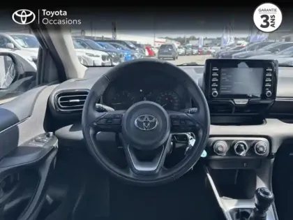 Photo 8 Toyota Yaris  120 VVT-i Dynamic 5p MY22