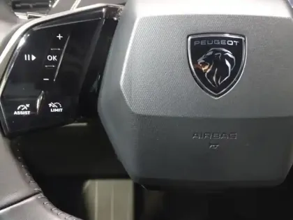 Photo 13 Peugeot 3008  1.2 Hybrid 136ch Allure e-DCS6