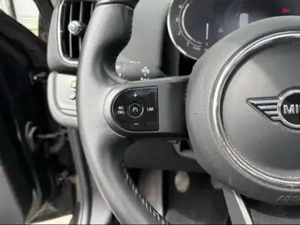 Photo 7 Mini Countryman  One D 116ch Essential