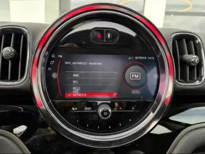 Photo 12 Mini Countryman  One D 116ch Essential