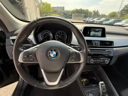 Photo 12 BMW X1  sDrive18dA 150ch Business Design Euro6d-T