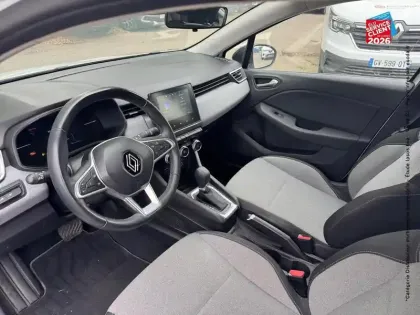 Photo 14 Renault Clio  1.6 E-Tech 145ch full hybrid Evolution - 24