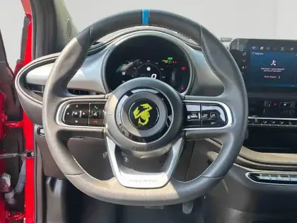 Photo 11 Abarth 500  e 155ch 42kWh Pack 4cv