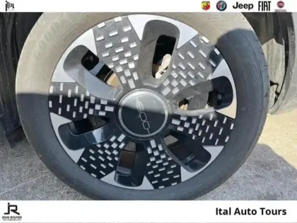 Photo 10 Fiat 600  1.2 Hybrid/Hybride Turbo 110ch La Prima eDCT6