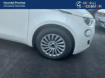 Photo 5 Fiat 500  e 95ch Action Berline MY22 23.8 kWh