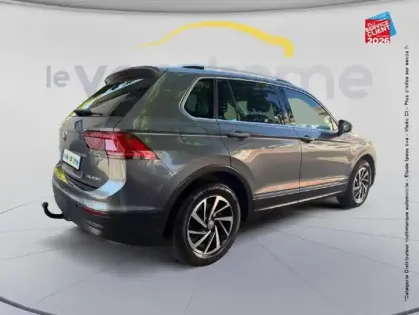 Photo 5 Volkswagen Tiguan  1.5 TSI EVO 150ch Connect DSG7 Euro6d-T