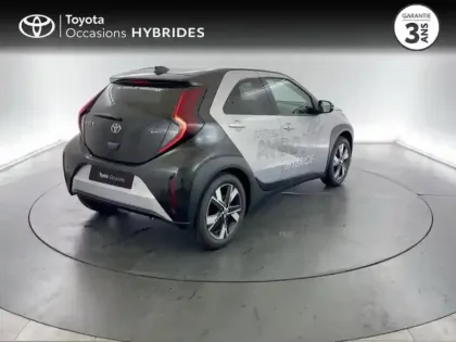 Photo 6 Toyota Aygo X  116h Graphic