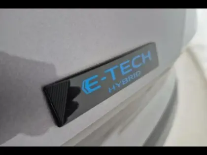 Photo 10 Renault Symbioz  1.8 E-Tech full hybrid 160ch esprit Alpine - 25
