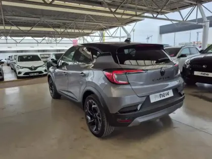 Photo 6 Renault Captur  1.8 E-Tech full hybrid 160ch esprit Alpine - 26