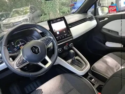 Photo 14 Renault Clio  1.6 E-Tech hybride 140ch Intens -21N