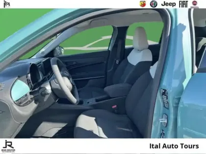 Photo 8 Fiat 600  e 156ch 54kWh Icône Prime CEE de 4800? déduit