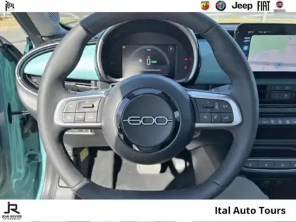 Photo 12 Fiat 600  e 156ch 54kWh Icône Prime CEE de 4800? déduit
