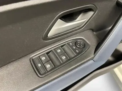 Photo 10 Dacia Duster  1.6 hybrid 140ch Journey