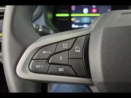 Photo 8 Dacia Duster  1.6 hybrid 140ch Journey