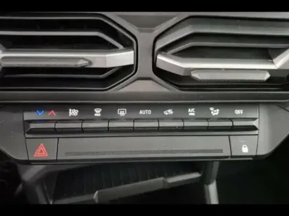 Photo 12 Dacia Duster  1.6 hybrid 140ch Journey