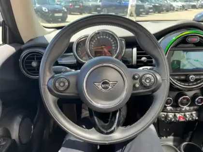 Photo 5 Mini Mini  Cooper 136ch Edition Greenwich 115g