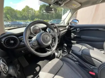 Photo 10 Mini Mini  Cooper 136ch Edition Greenwich 115g