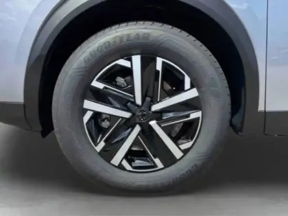 Photo 9 Peugeot 2008  e- 156ch 54 kWh Style
