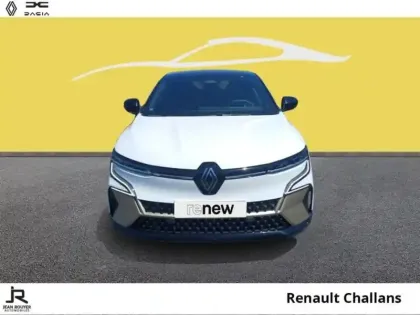 Photo 8 Renault Megane  E-Tech Electric 220ch 60kWh Iconic autonomie confort -25