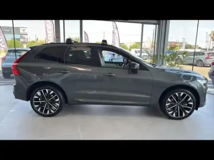 Photo 10 Volvo XC60  T6 Hybride Rechargeable 335ch Ultra Style Dark Geartronic 8 AWD