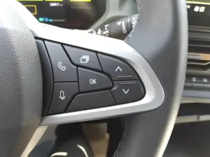 Photo 12 Dacia Duster  1.8 hybrid 155ch Extreme