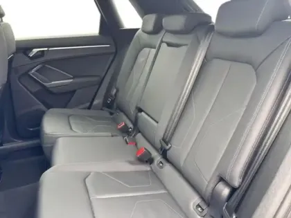 Photo 7 Audi Q3  35 TFSI 150ch S line plus S tronic 7