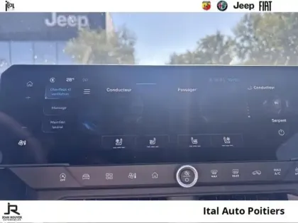 Photo 13 Jeep Compass  1.2 Turbo T3 145ch e-Hybrid First Edition BVR6